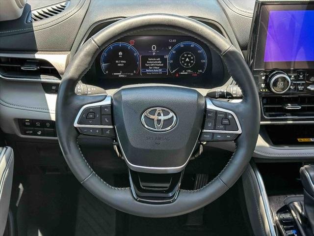 Certified Used 2024 RUBY FLARE PEARL Toyota  image 29