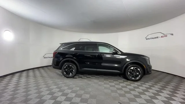 New 2026 Ebony Black Kia S image 9