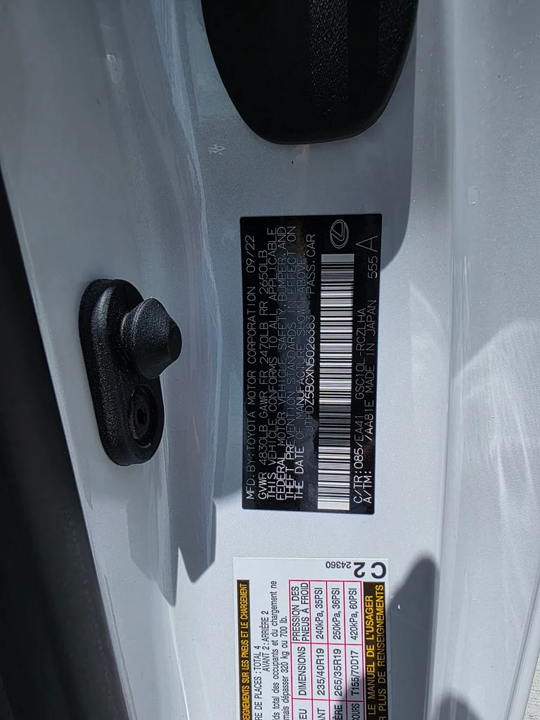 Used 2022 White Lexus 350 image 9