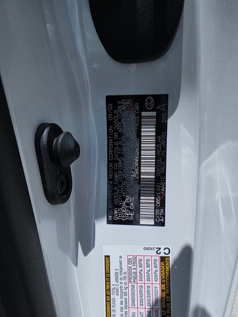 Used 2022 White Lexus 350 image 9