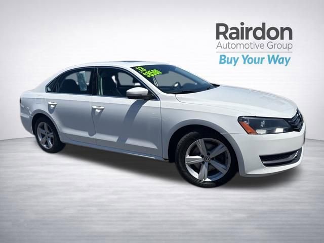 Used 2013 Tungsten Silver Metallic Volkswagen 2.5 SE image 1