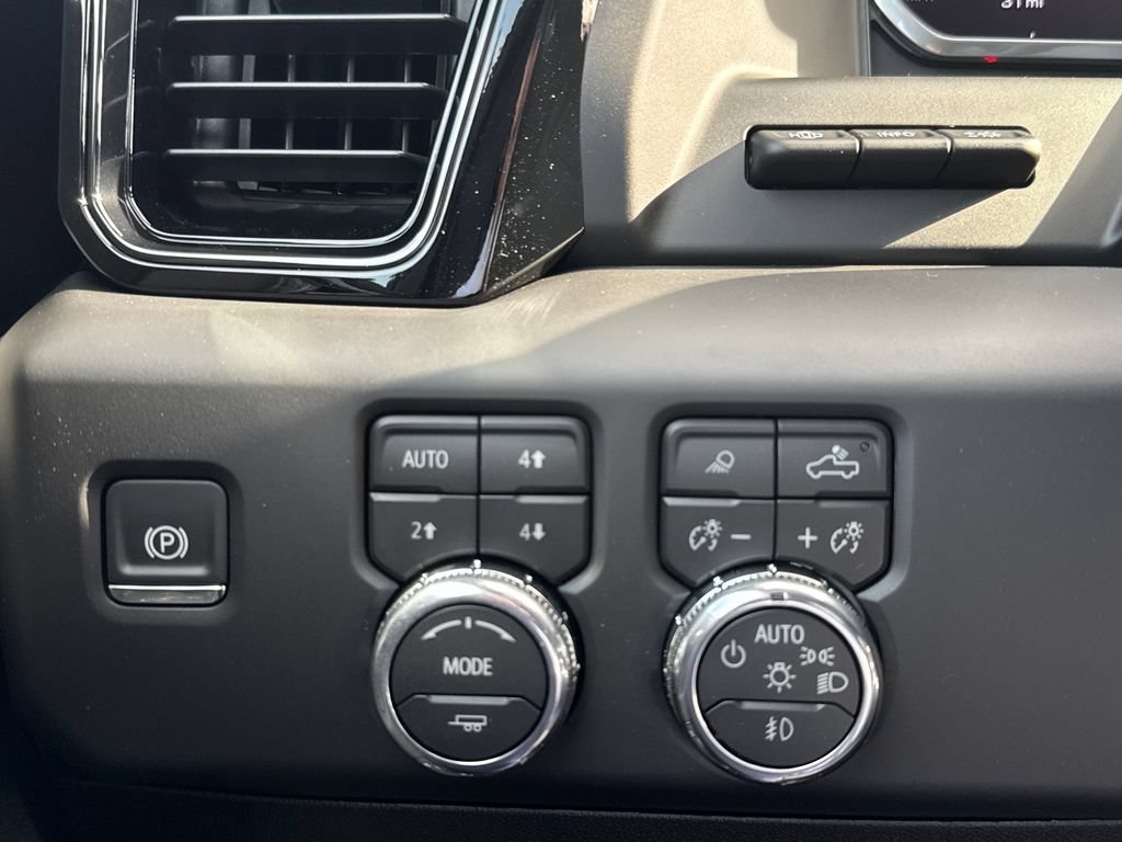 2026 GMC Sierra 2500HD AT4 - Photo 37
