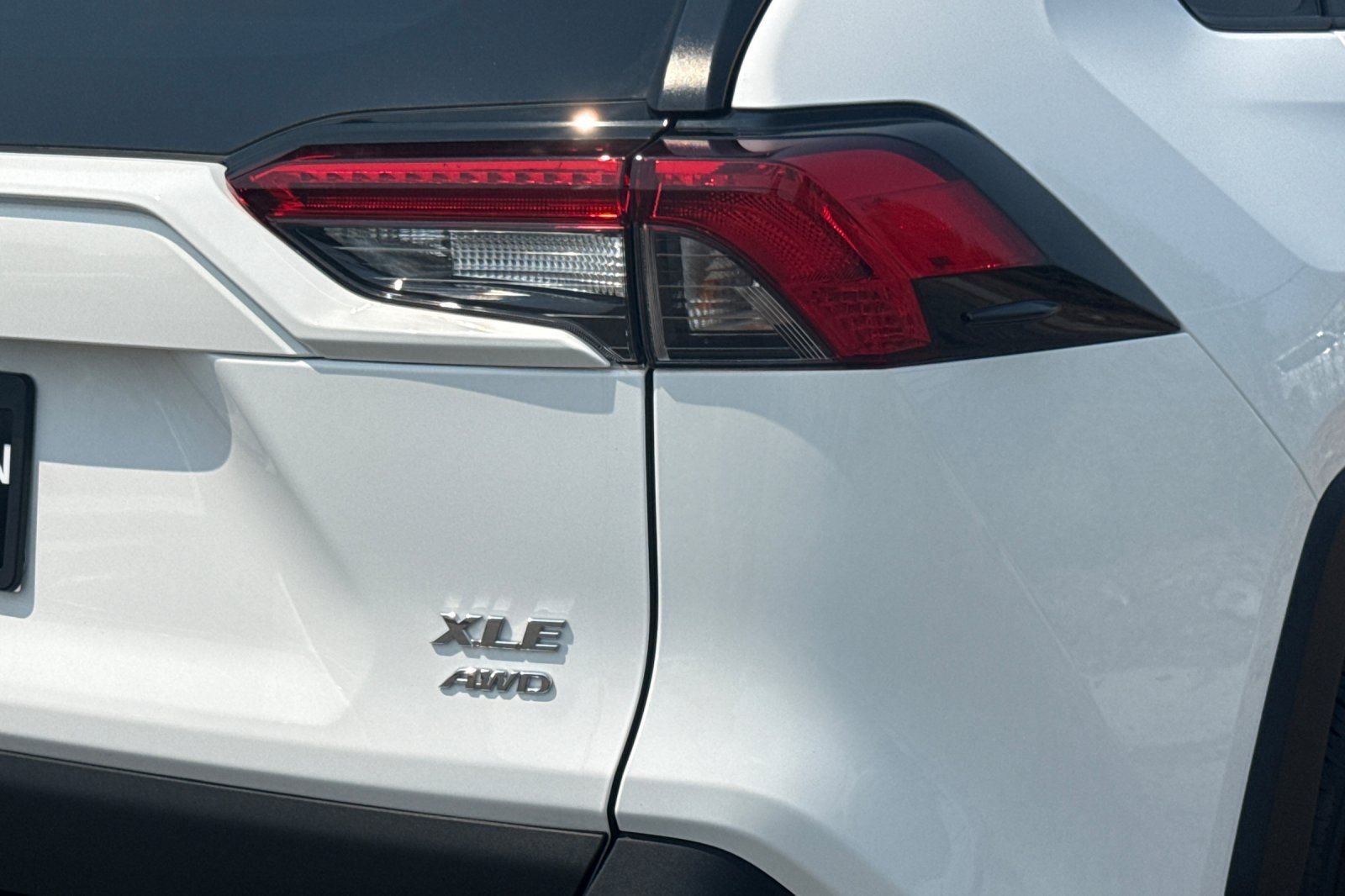Used 2025 White Toyota XLE image 26