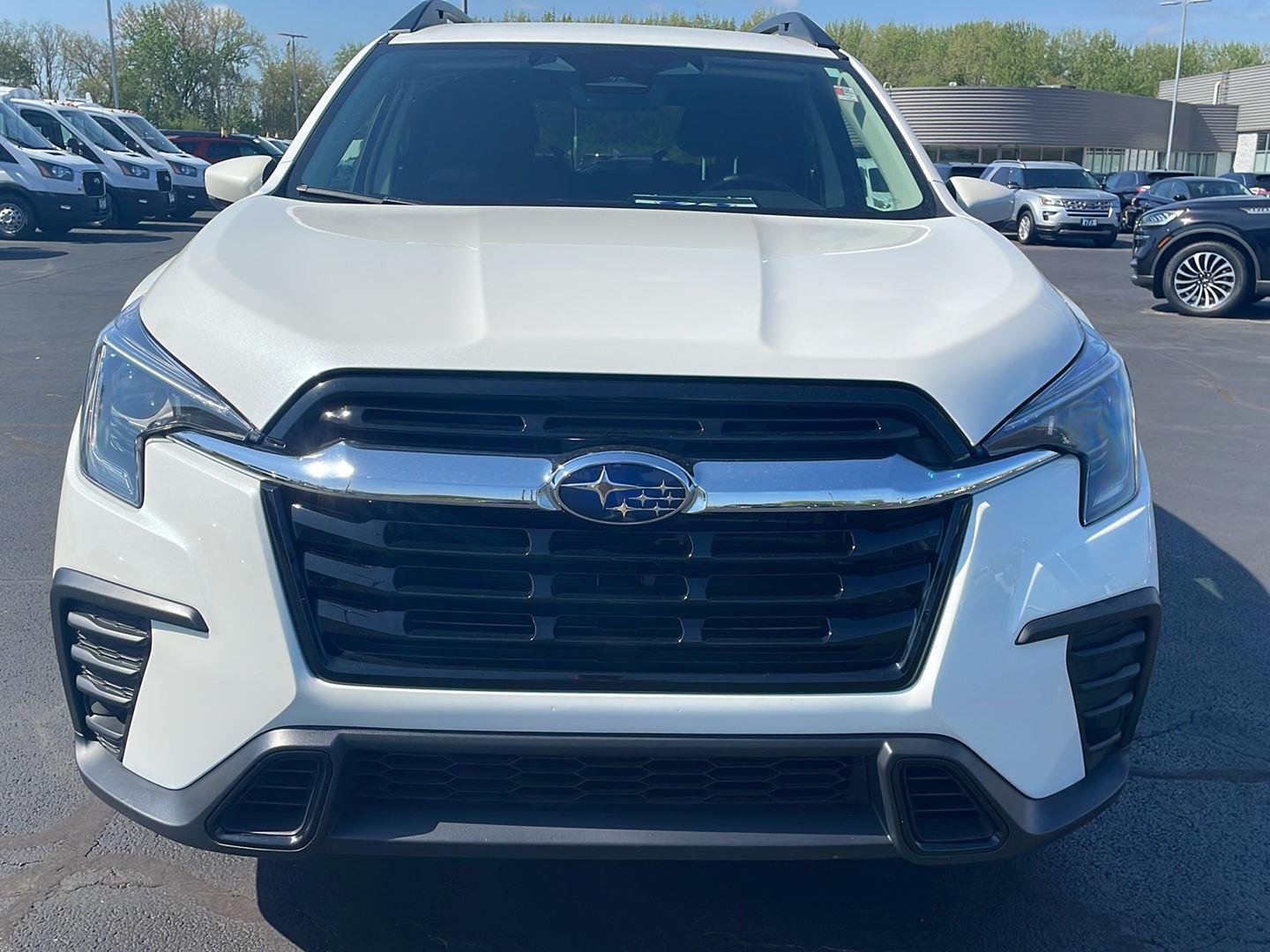 Used 2025 Crystal White Pearl Subaru Premium image 8