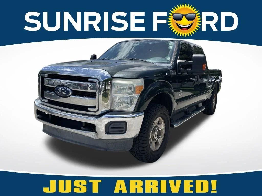 Used 2015 Green Ford XLT image 1