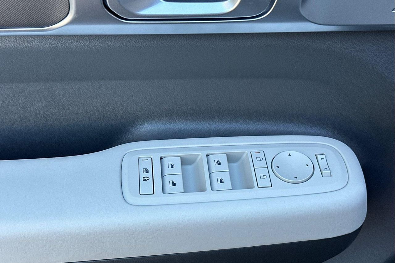 2026 Hyundai Santa Fe SE - Photo 12