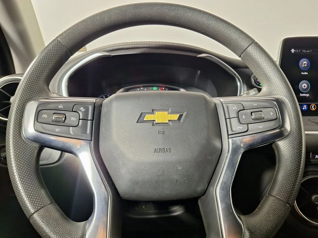 Used 2025 Black Chevrolet LT image 18