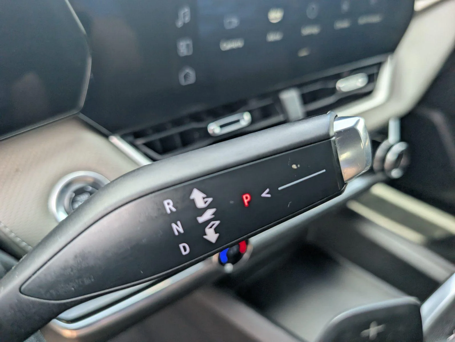 Used 2025 Lakeshore Blue Metallic Chevrolet LT image 25