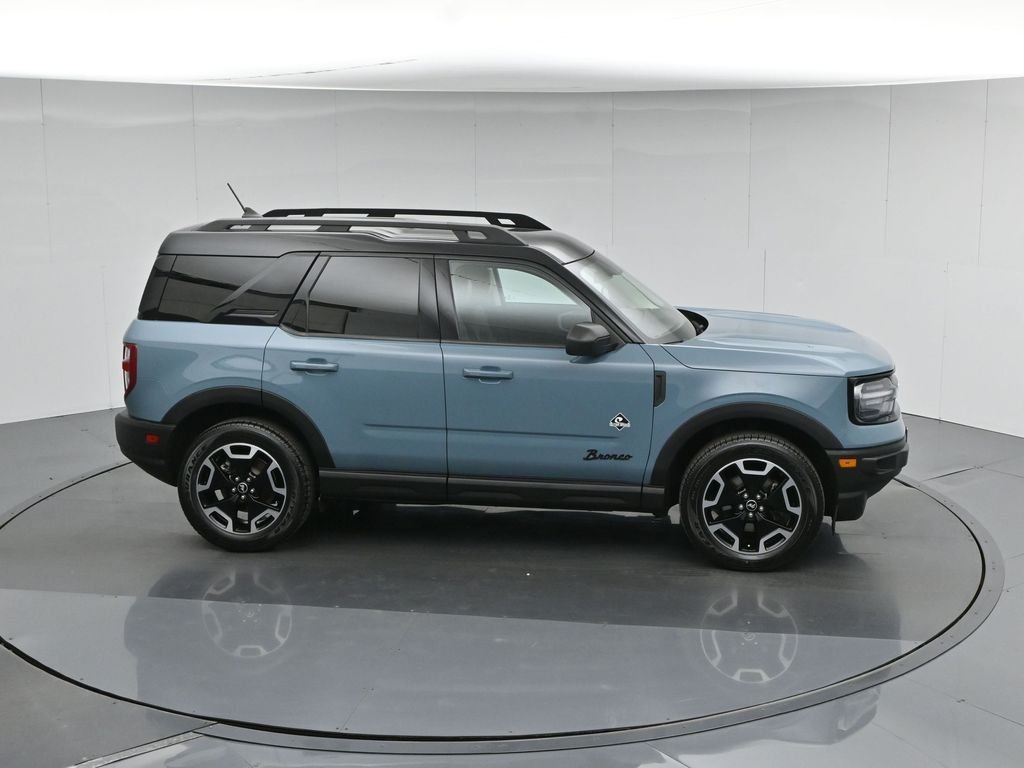 Used 2022 Gray Ford Outer Banks image 57