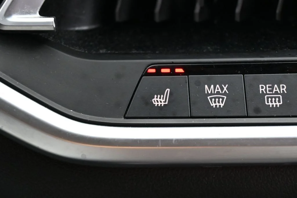 Used 2020 Mineral White Metallic BMW xDrive40i image 25
