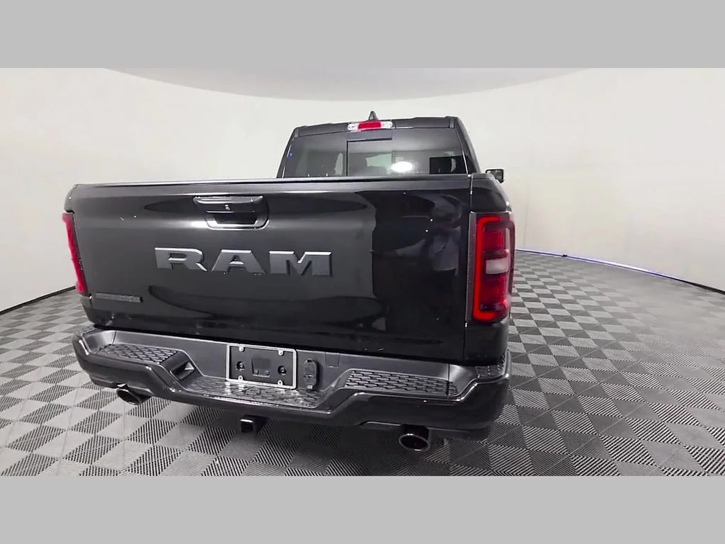 New 2026 Diamond Black Crystal Pearl-Coat Exterior Paint RAM Big Horn image 28