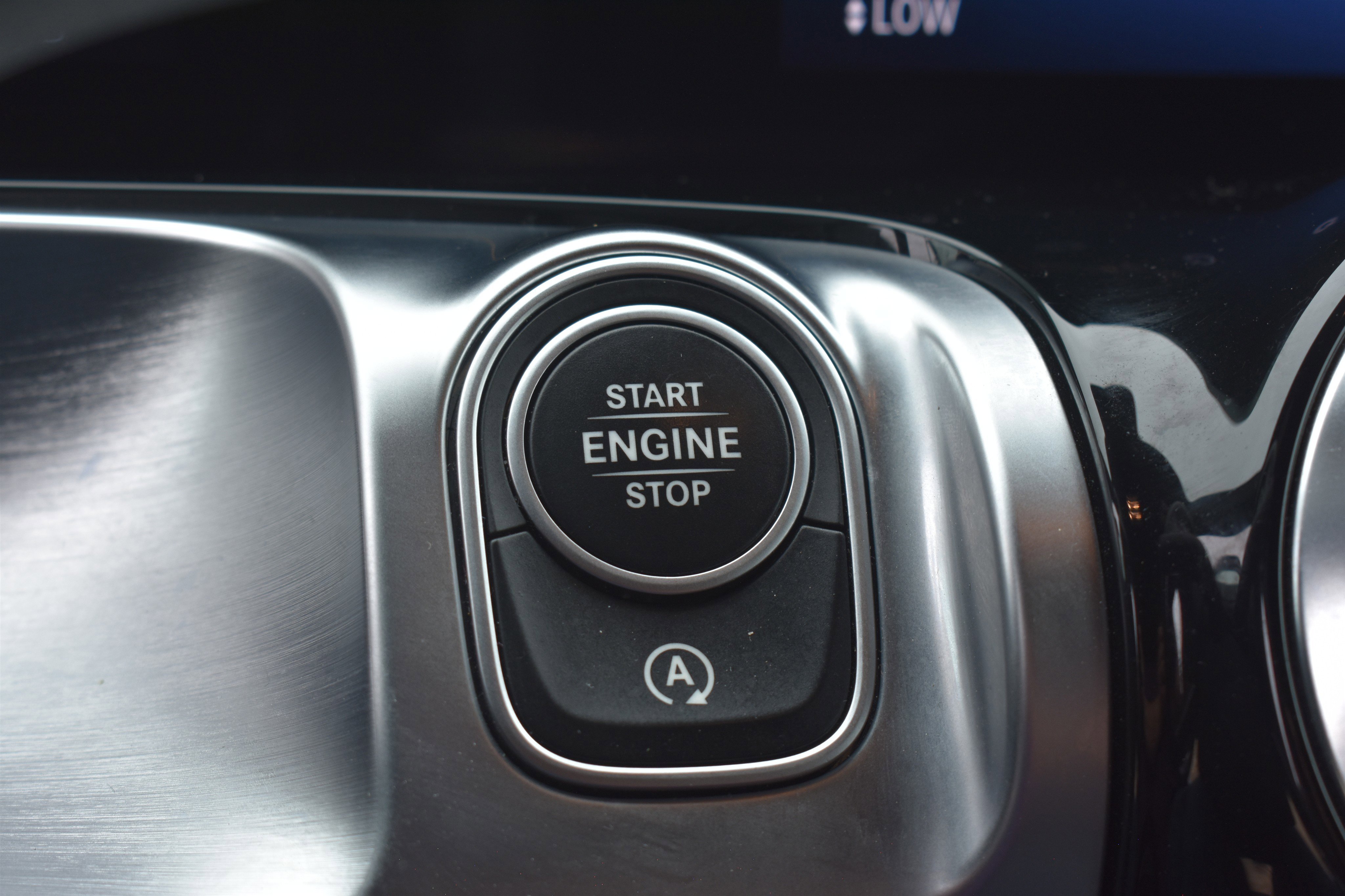 Used 2024  Mercedes-Benz GLB 250 image 28