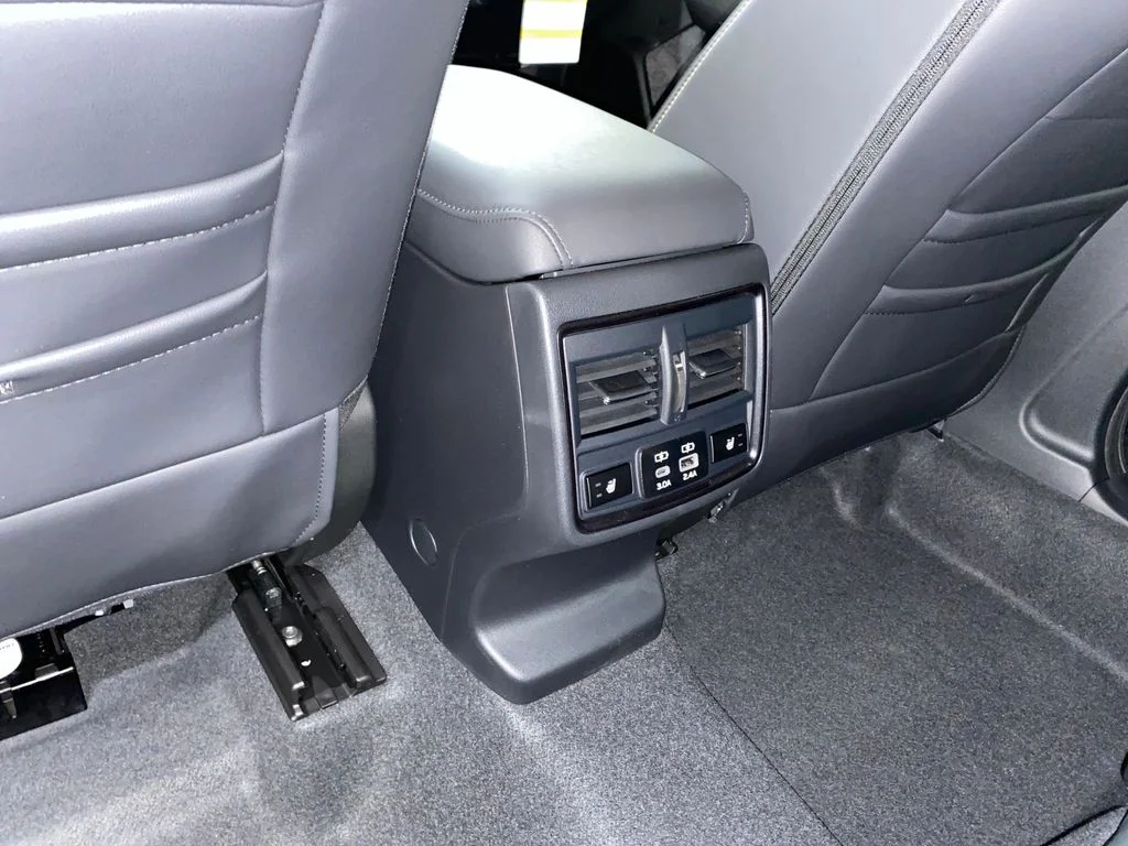New 2026 ICE SILVER METALLIC Subaru Wilderness image 30
