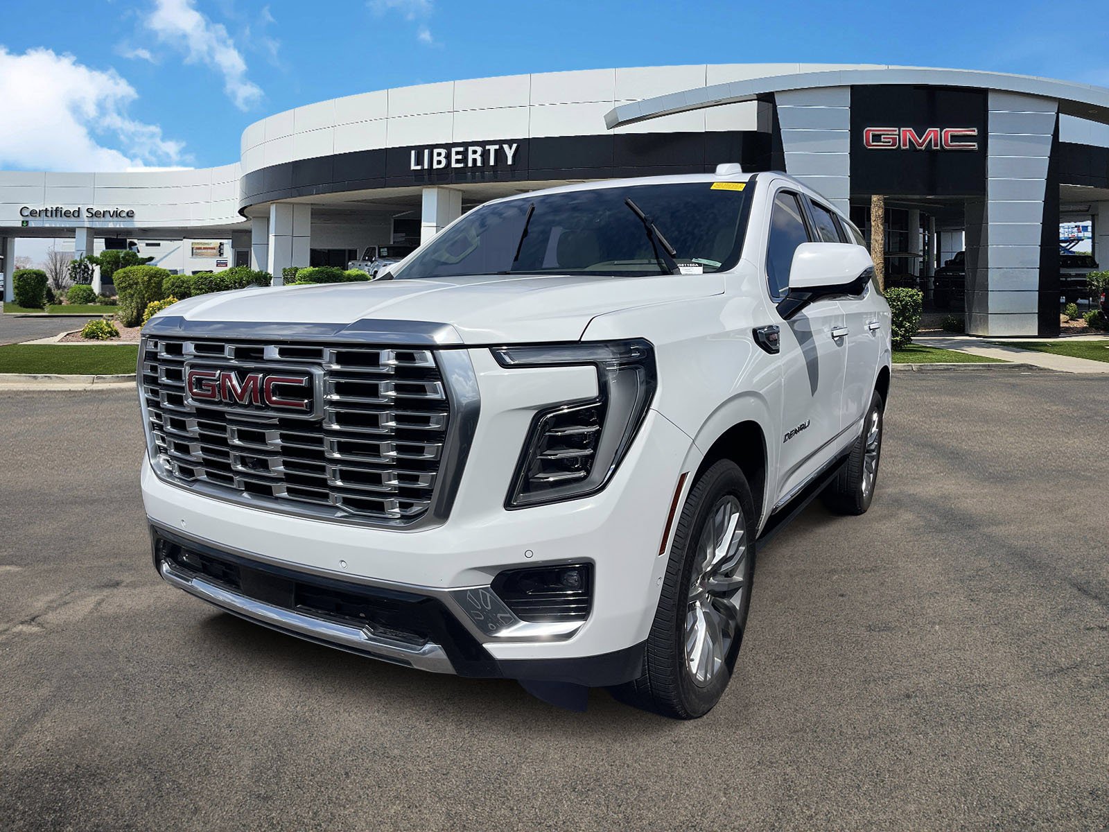Used 2025 Summit White GMC Denali image 4