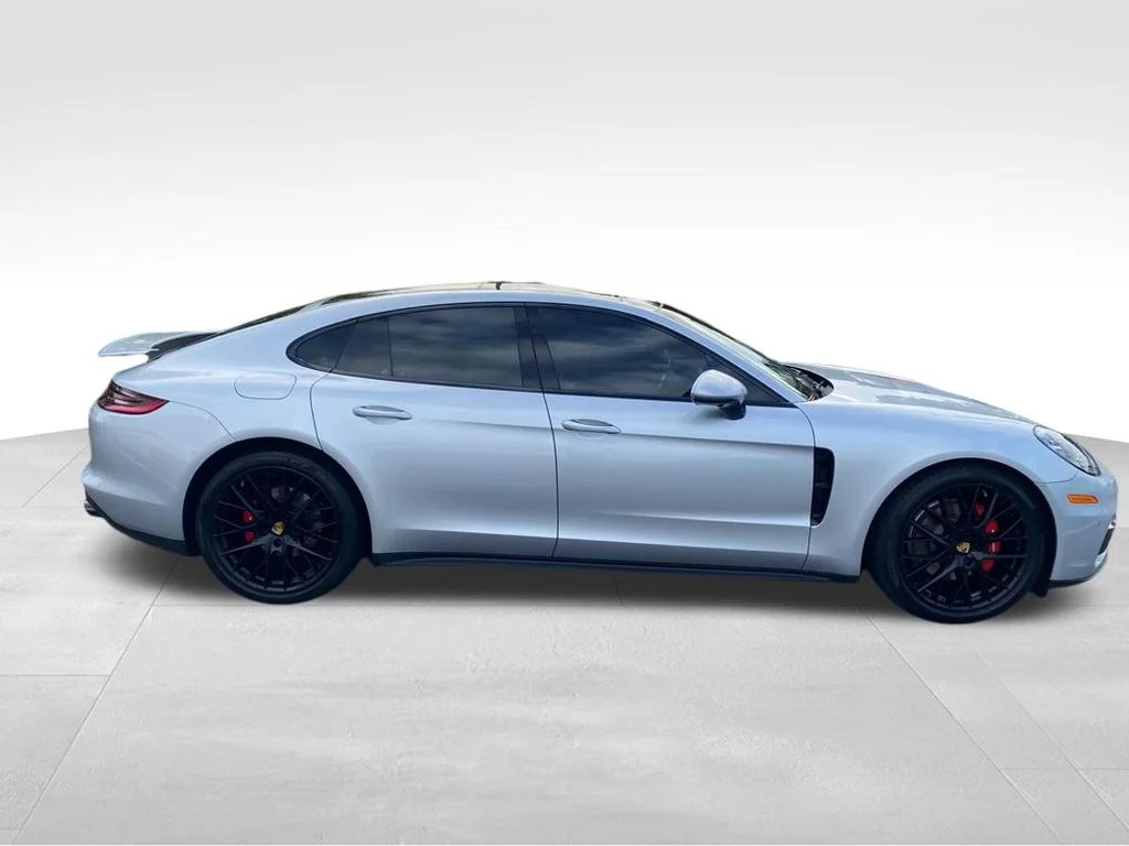 Used 2018 Silver Porsche 4 image 10