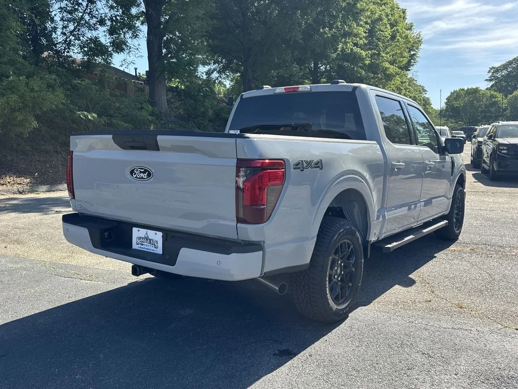 New 2026 Black Ford XLT image 7