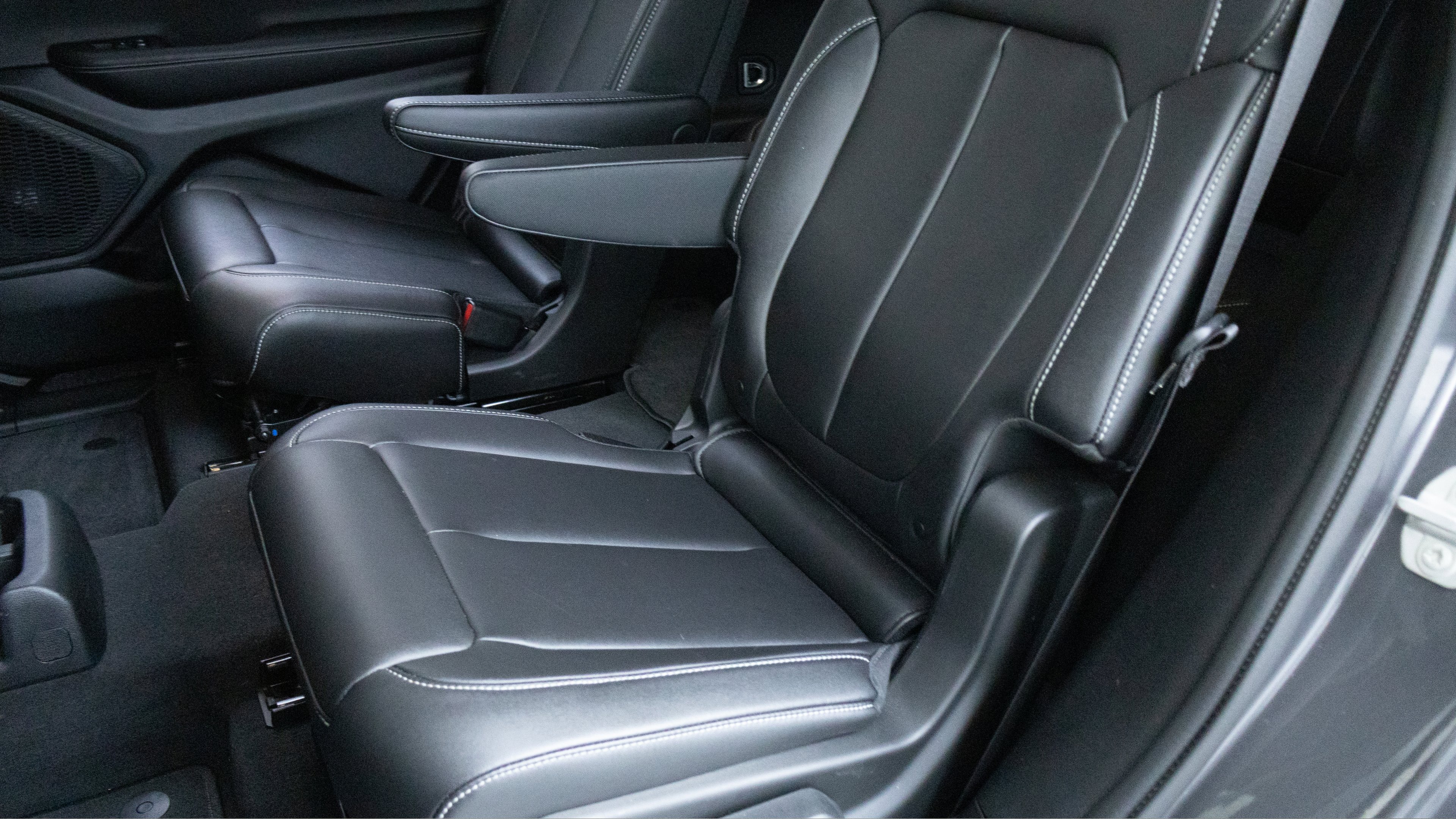 Used 2024 Baltic Gray Metallic Clearcoat Jeep Limited image 25