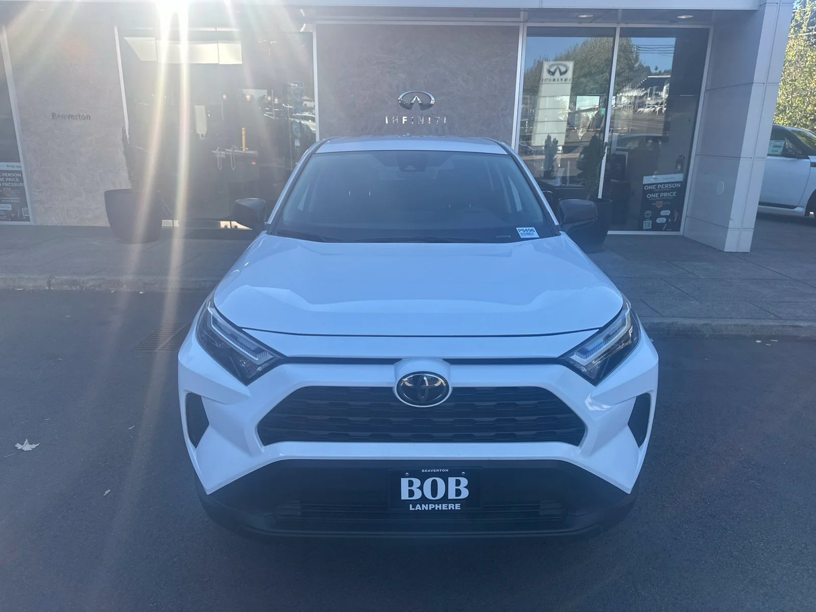 Used 2025 White Toyota LE image 8