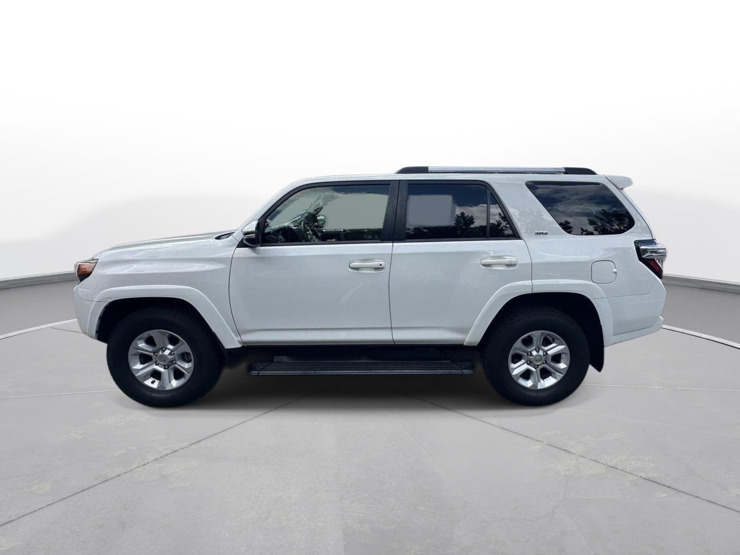 Used 2019 Super White Toyota SR5 Premium image 9