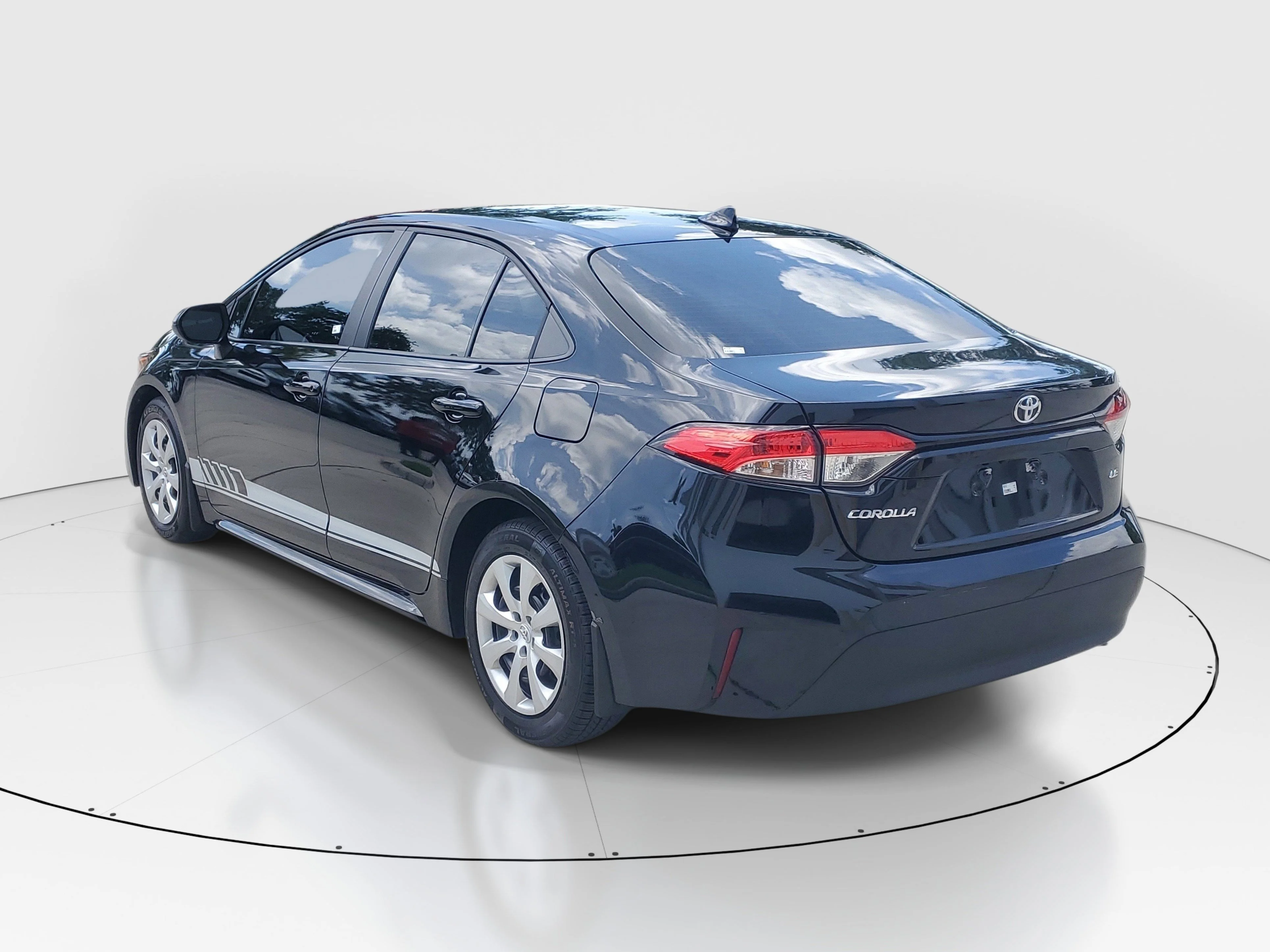 Used 2025 Midnight Black Metallic Toyota LE image 5