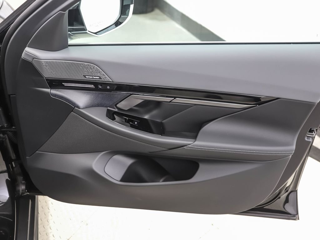 2026 BMW 5 Series 530i - Photo 29