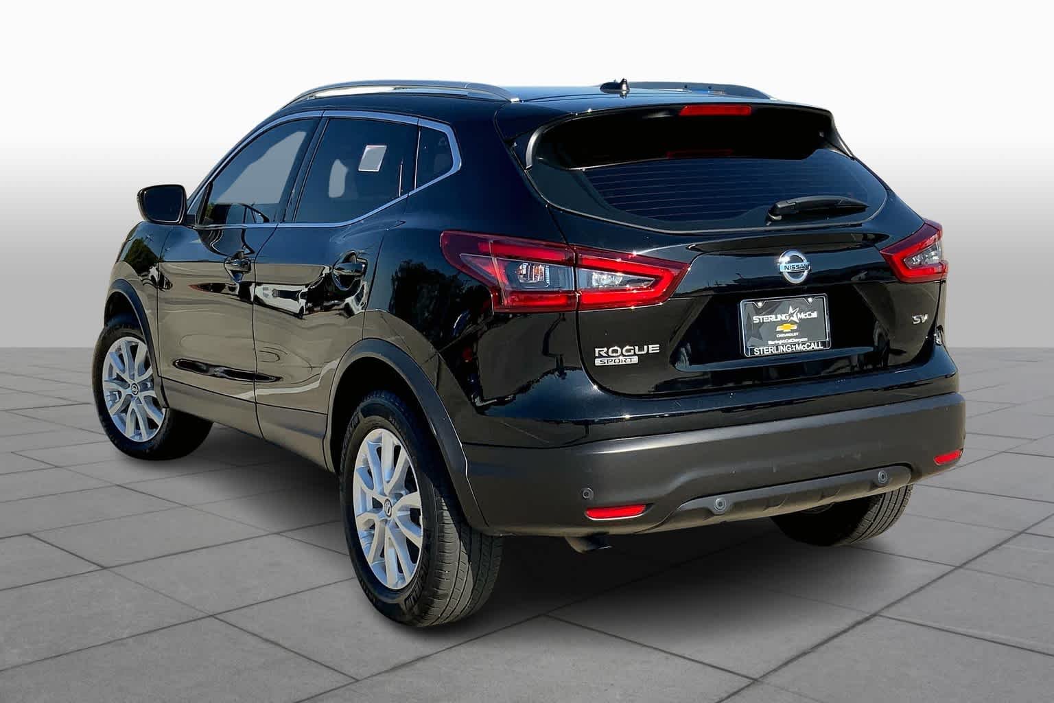 Used 2020 Magnetic Black Pearl Nissan SV image 12