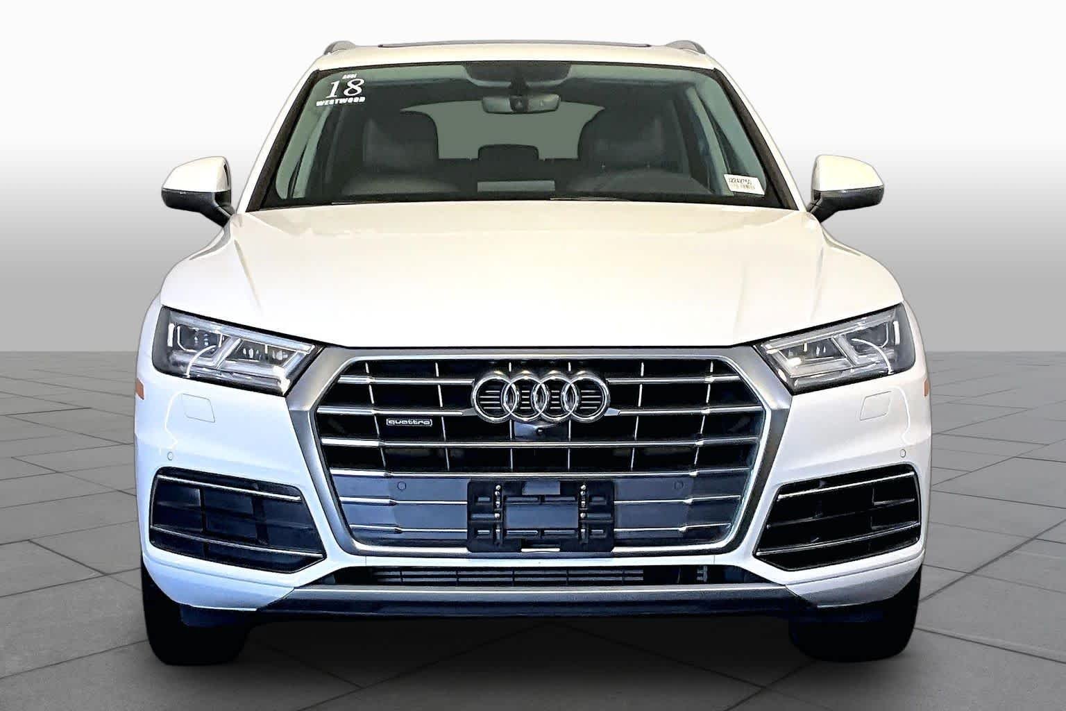 Used 2018 Ibis White Audi Prestige image 4