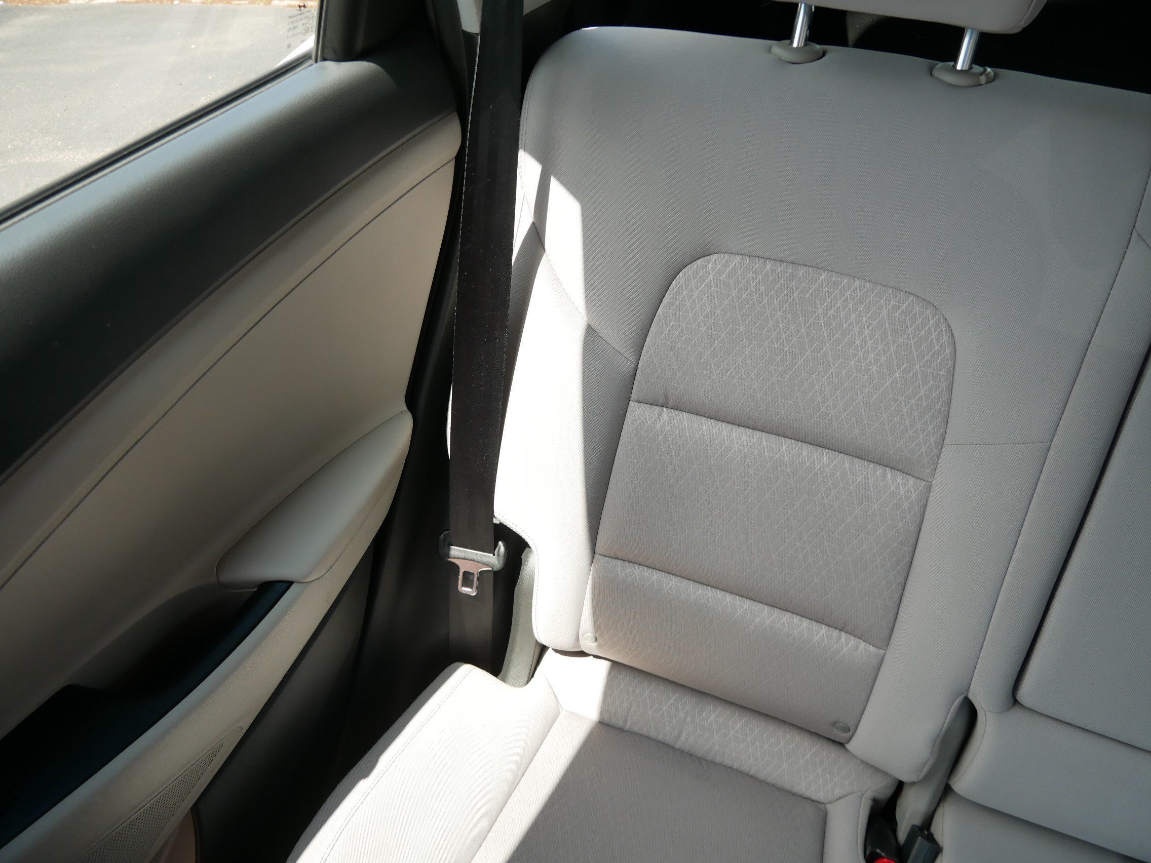 Used 2017 Coliseum Gray Hyundai Sport image 12