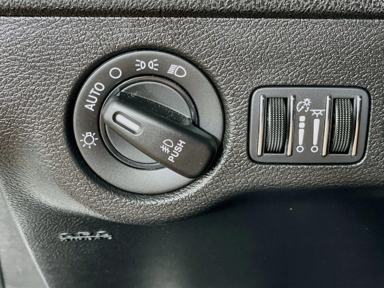 Used 2020 Triple Nickel Clearcoat Dodge Scat Pack image 13