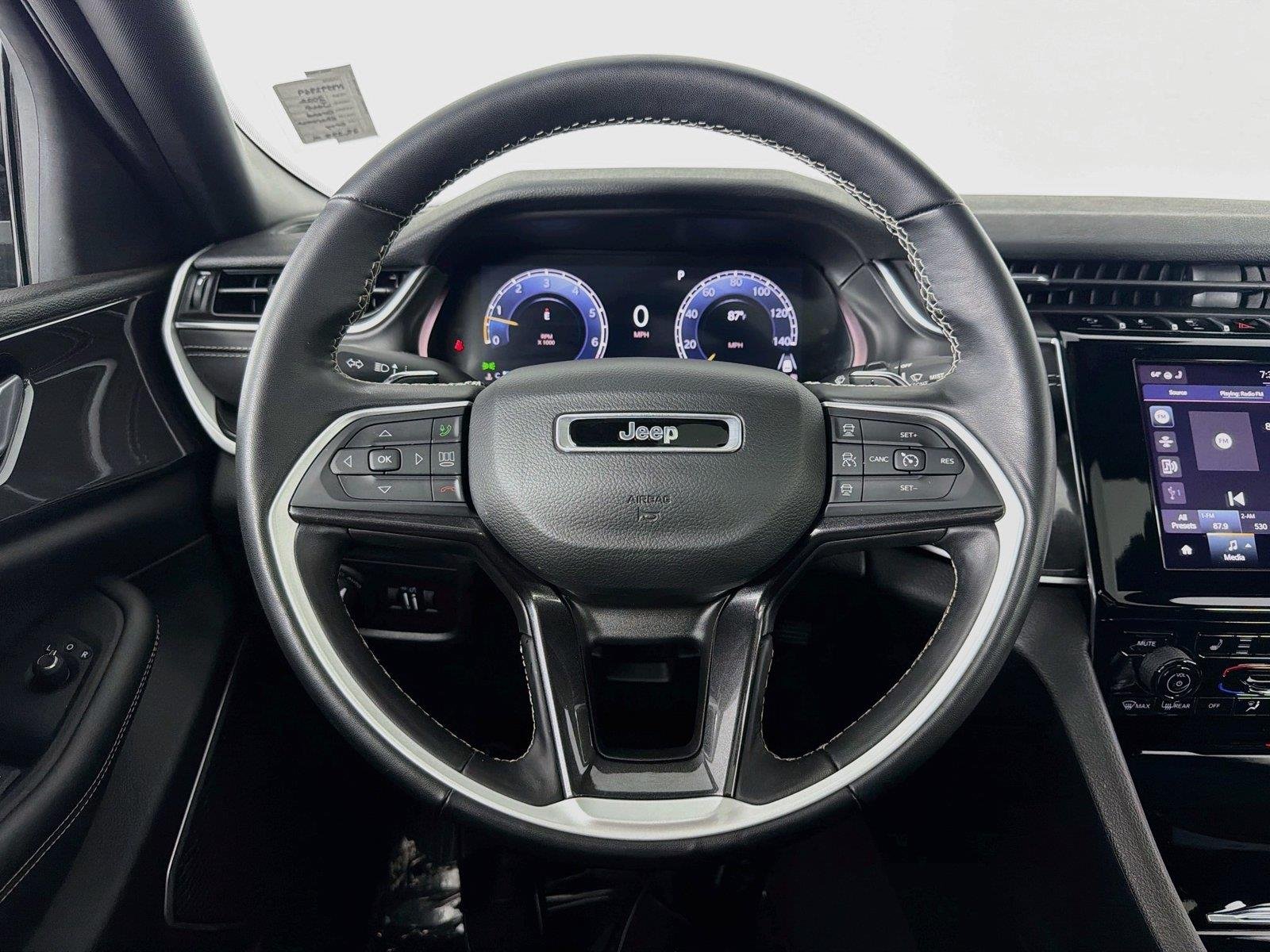 Used 2022 Baltic Gray Metallic Clearcoat Jeep Altitude image 10