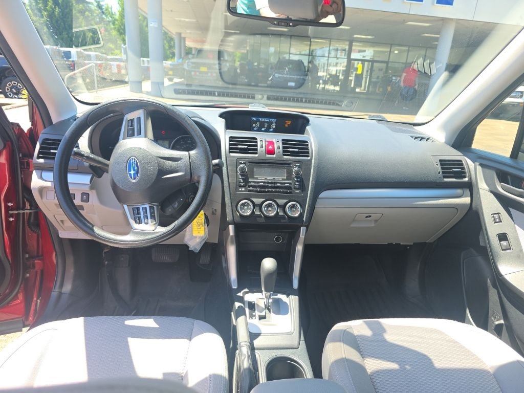 Used 2015 Red Subaru 2.5i image 7