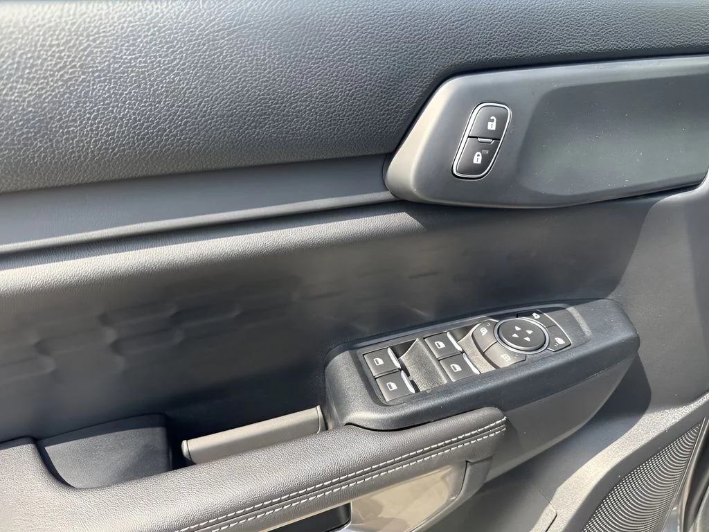 Used 2025 Gray Ford XLT image 26