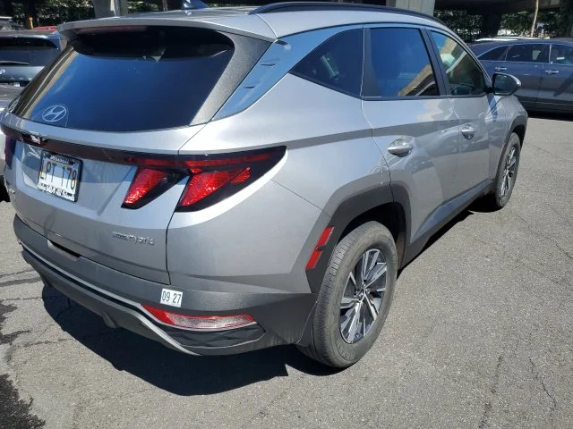 Used 2024 Silver Hyundai Blue image 6