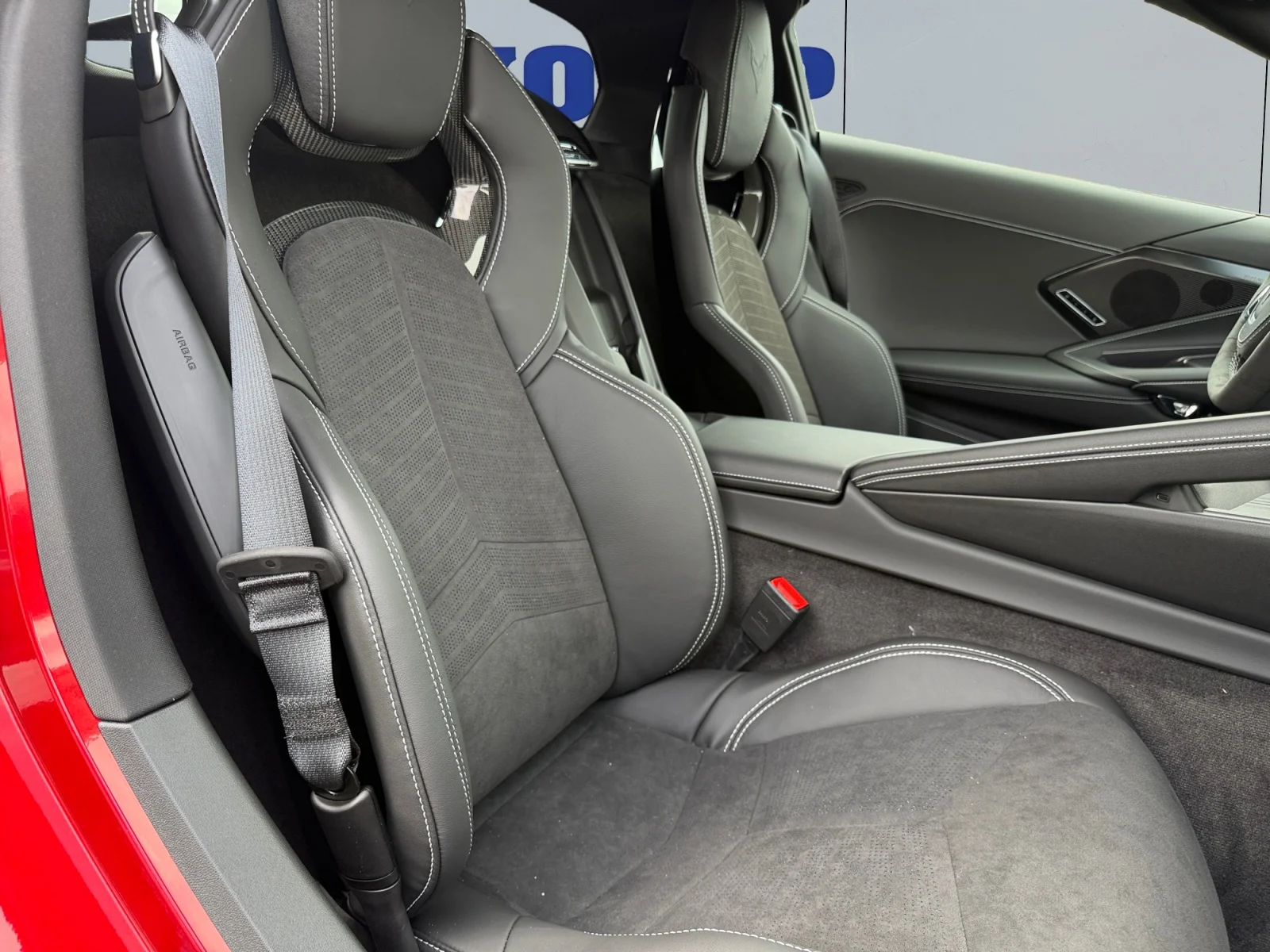 New 2027 Red Mist Metallic Tintcoat Chevrolet 2LT image 18