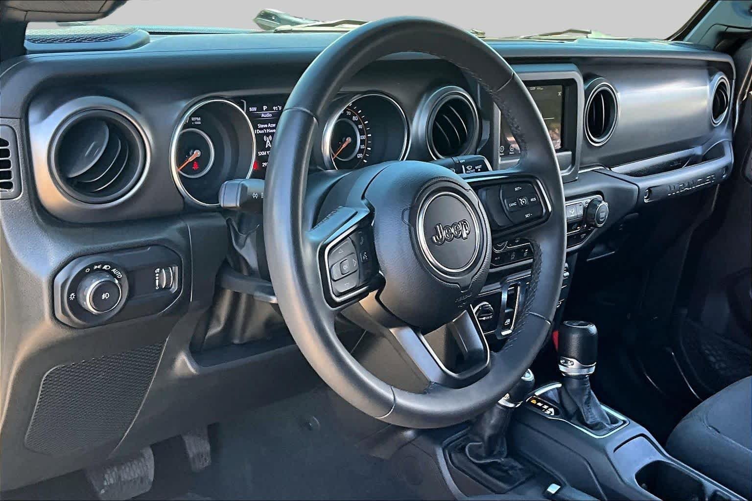 Used 2023 Granite Crystal Metallic Clearcoat Jeep Willys image 13