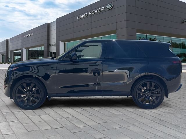 New 2026 Santorini Black Land Rover SE image 2