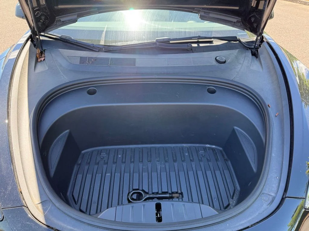 Used 2023 Solid Black Tesla Long Range image 23