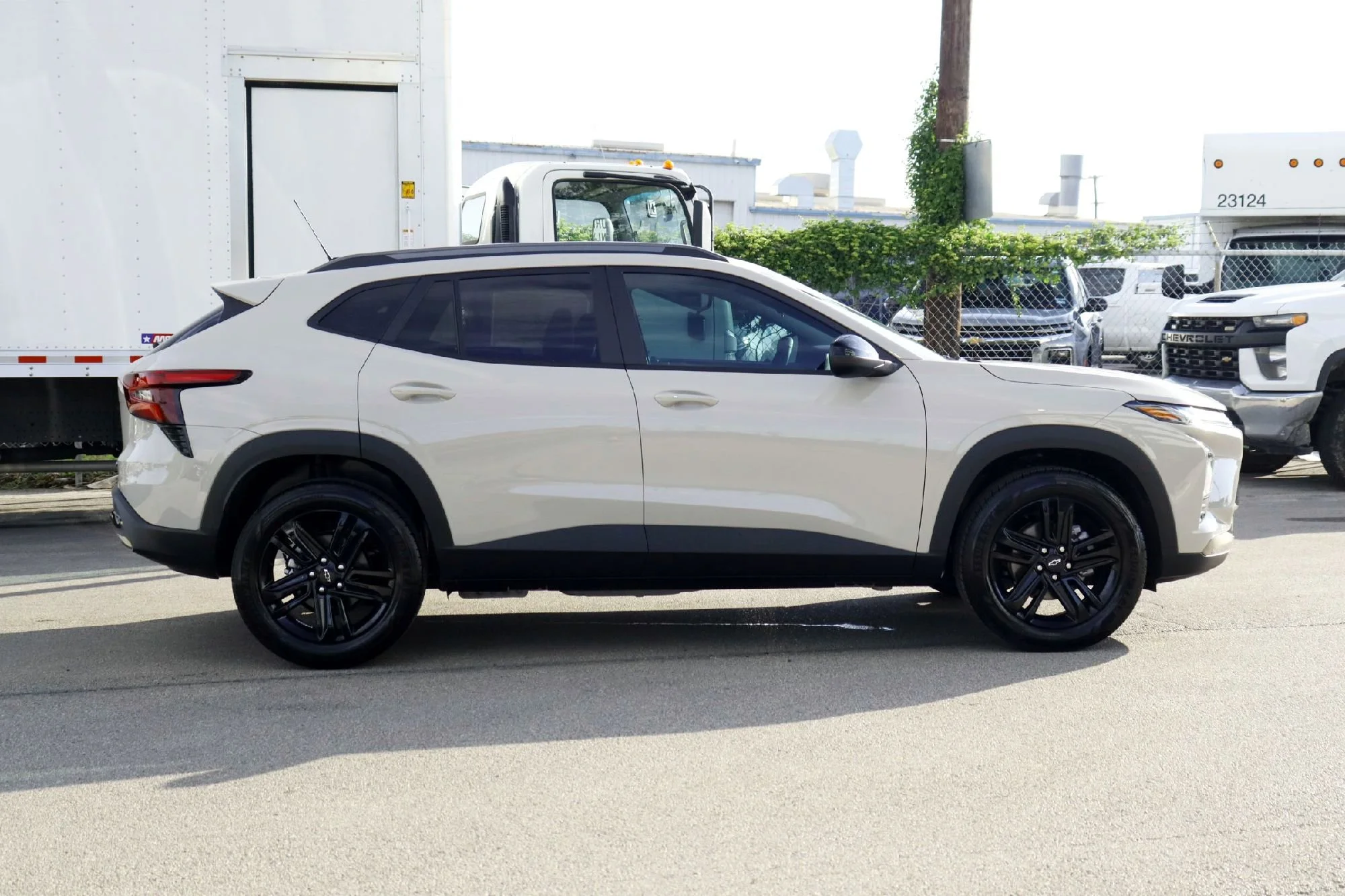 New 2026 White Chevrolet ACTIV image 4