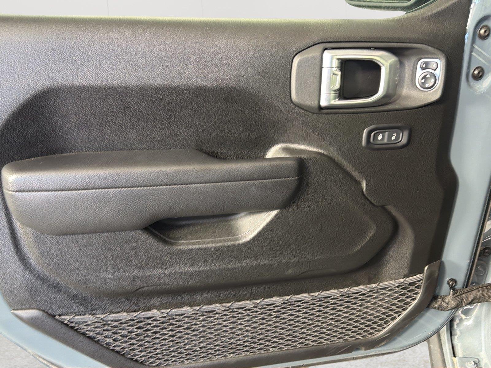 Used 2024 Anvil Clear Coat Jeep Mojave image 18