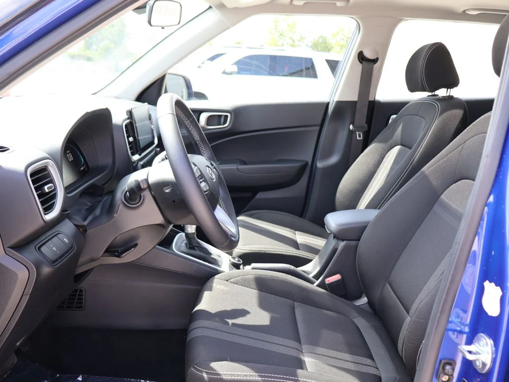 Used 2025 Blue Hyundai SEL image 21