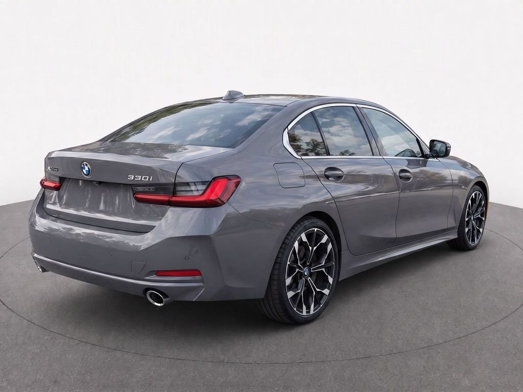New 2026 Skyscraper Grey Metallic BMW 330i xDrive image 6