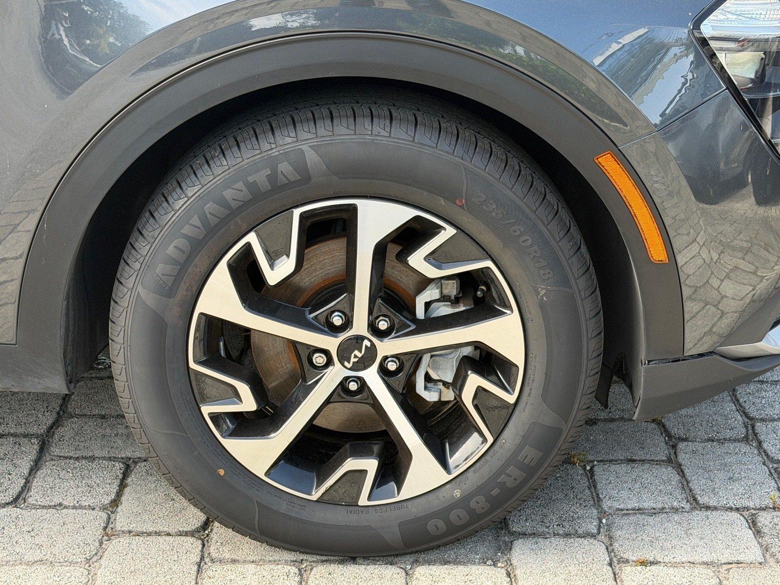 Used 2023 Gravity Gray Kia EX image 9