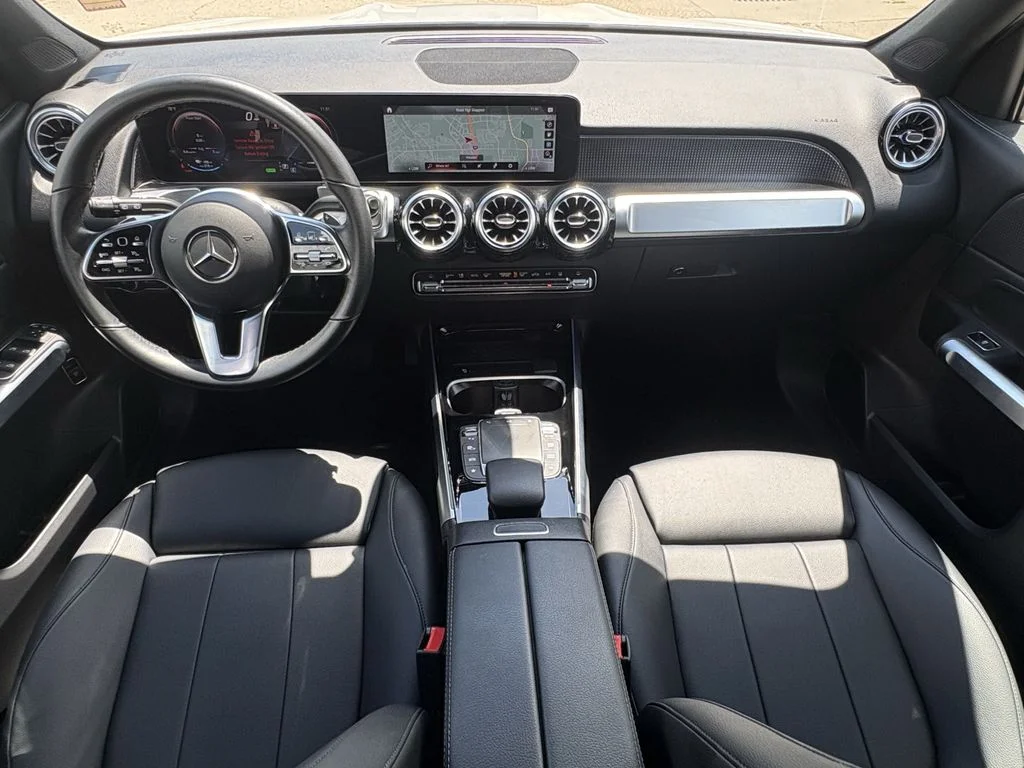 Used 2023 White Mercedes-Benz 300 image 26