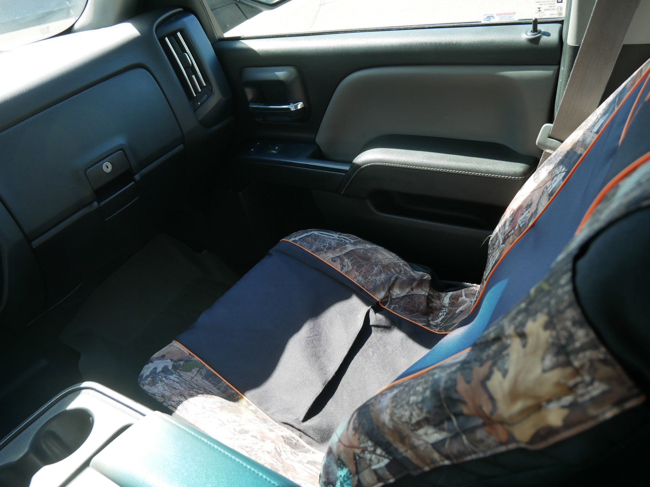 Used 2014 White Chevrolet Work Truck image 17