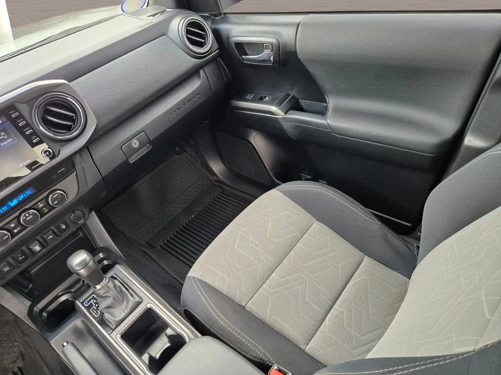 Used 2022  Toyota TRD Off-Road image 15