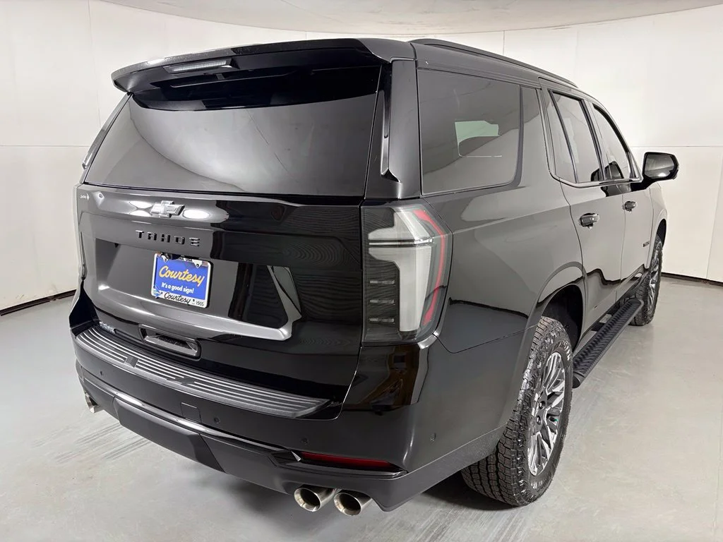 New 2027 Black Chevrolet Z71 image 10