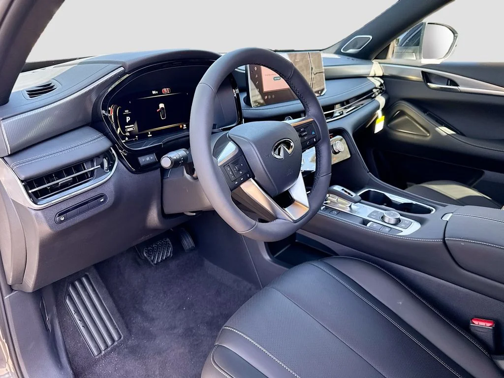 New 2027 GRAPHITE SHADOW INFINITI Luxe AWD image 9