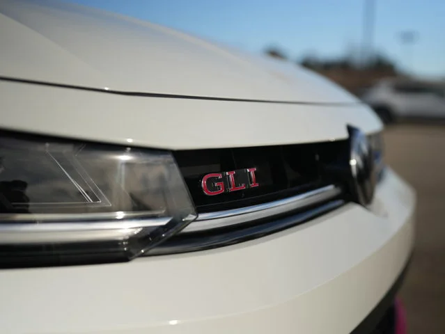 New 2026 Pure White Volkswagen 2.0T Autobahn image 12