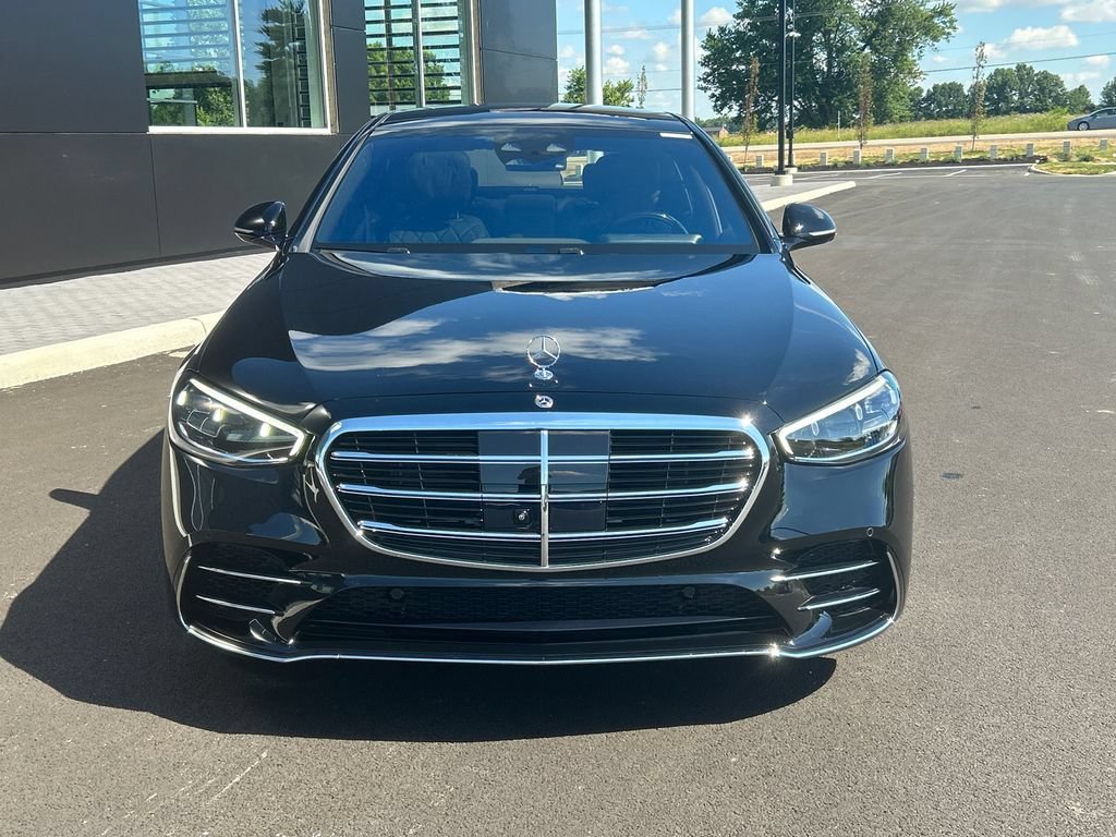 New 2026 Black Mercedes-Benz S580 image 40