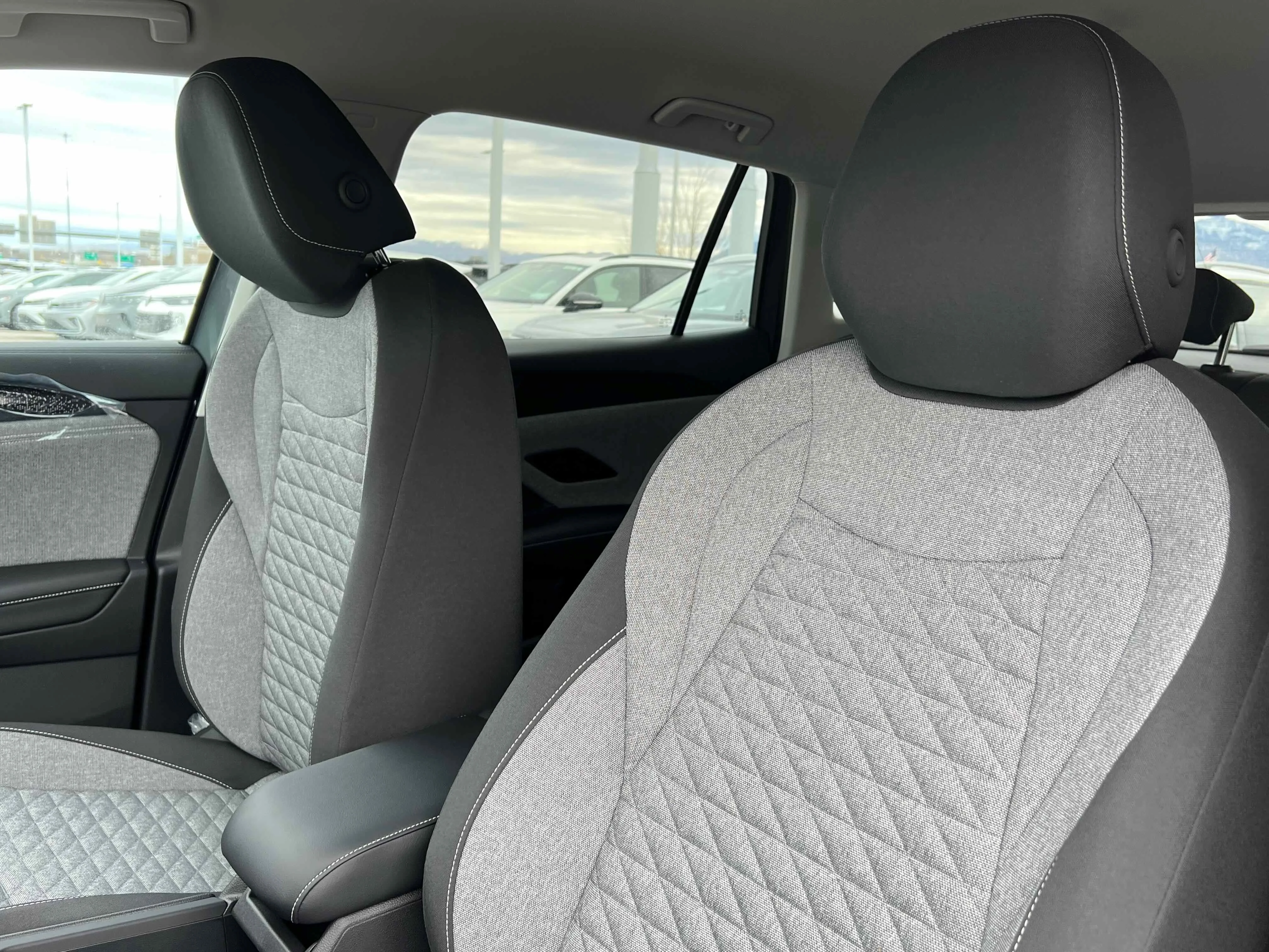 New 2026 Platinum Gray Volkswagen S image 17